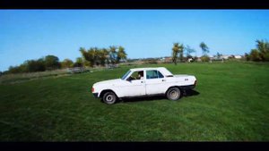 Дрифт на волге. Прыжок через машину на ходу.