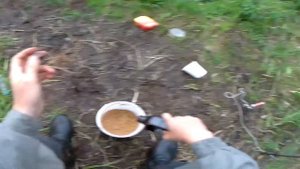 Как ловить на резинку с берега