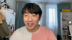 ГОВОРЮ С ПРОХОЖИМИ ТОЛЬКО НА КОРЕЙСКОМ ЯЗЫКЕ В МОСКВЕ НА КРАСНОЙ ПЛОЩАДИ / НИКОЛАЙ ПО-КОРЕЙСКИ