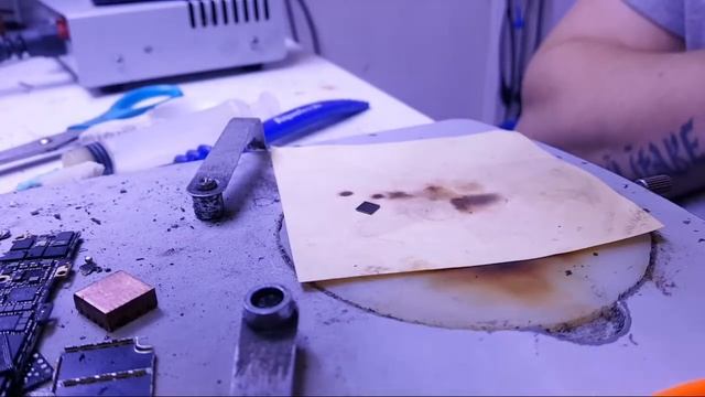 Iphone 7 Не Заряжается смотреть онлайн