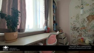 Детская со столом у окна (обзор)