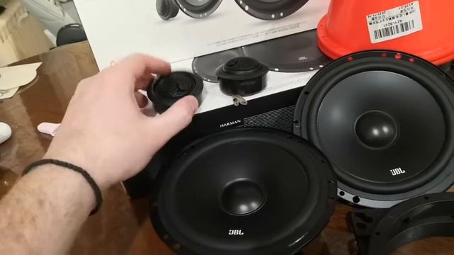 Замена штатных динамиков Corolla 120 на JBL Stage 1 смотреть онлайн