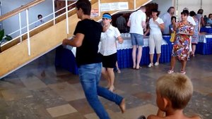 Танцы в столовой ОПК Пицунда (Абхазия)