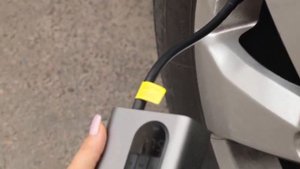 Компрессор автомобильный аккумуляторный насос портативный Baseus Energy Source Inflator Pump
