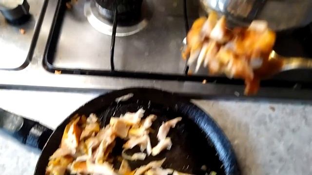 СЫРНЫЙ СУП С КОПЧЕНОСТЯМИ.ОЧЕНЬ ЛЕГКО ПРИГОТОВИТЬ.CHEESE SOUP WITH SMOKED MEAT.VERY EASY TO PREPARE смотреть онлайн