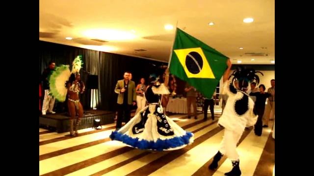 SHOW DE MULATAS MG SAMBA SHOW - BANCO BNP -CASA GRANDE HOTEL смотреть онлайн
