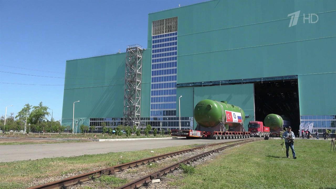 Завод "Атоммаш" отгрузил комплект парогенераторов для третьего энергоблока АЭС "Аккую"