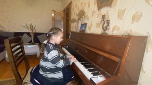 1.Шпиндлер - Сонатина,  2.Ф.Амиров - Ашугская  Исполняет: Айлин Талыбова 7лет