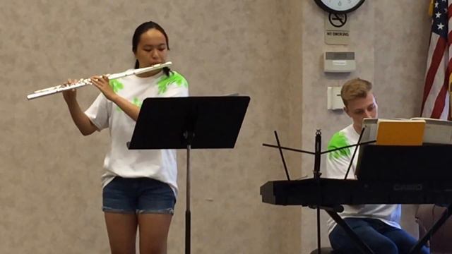 Hindemith Flute Sonate mvmt II смотреть онлайн