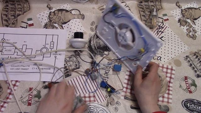 Как подключить вытяжку с таймером к светодиодной лампе . Без подвода фазы от выключателя . смотреть онлайн