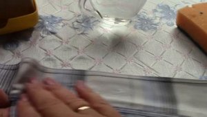 Как отстирать воротник и пятна пота на рубашке