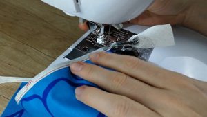 Окантовыватель. Лапка для окантовки косой бейкой.