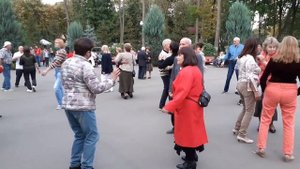 УЧКУДУК - ТРИ КОЛОДЦА!/ ТАНЦЫ В ПАРКЕ ГОРЬКОГО  ХАРЬКОВ  ОКТЯБРЬ  2020