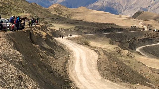 Скачки в сел. Телетль в честь памяти Гlалиасхlабил Махlаммада среди горных пород 28/04/2019
