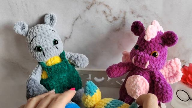 Игрушки на полочку. #игрушка #игрушкавподарок #игрушкакрючком #игрушки #игрушкаизплюшевойпряжи смотреть онлайн