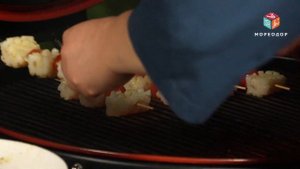 Рецепт приготовления шашлычков из филе гигантского кальмара. Кальмар гигас на мангале.