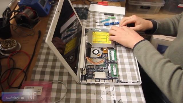 NanoFeeling - Macbook White Project 2012 смотреть онлайн