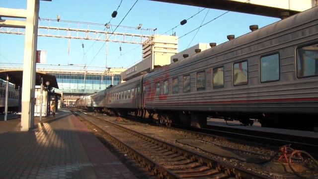 Прибытие ЭП1М-474 с поездом Грозный — Москва смотреть онлайн