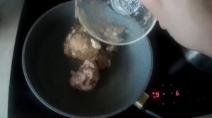 тушенка с гречкой
