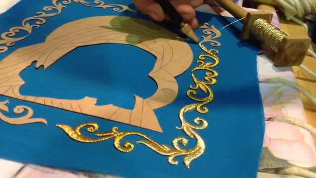 ВЫШИВКА  ЗОЛОТЫМИ НИТЯМИ