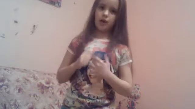 Что же делают девочки когда остаются дома одни??? смотреть онлайн