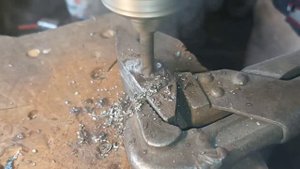 Ручные тиски своими руками