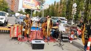 Перуанская музыка на улице Ростова