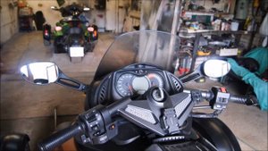 BRP Can-Am Spyder RS S замена передних и задних колодок,диагностика стояночного тормоза