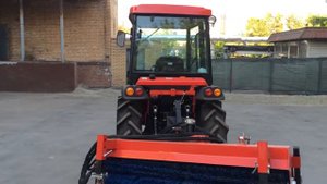 Трактор TYM T353 с кабиной.