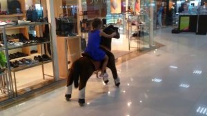 Боливар не выдержит двоих.