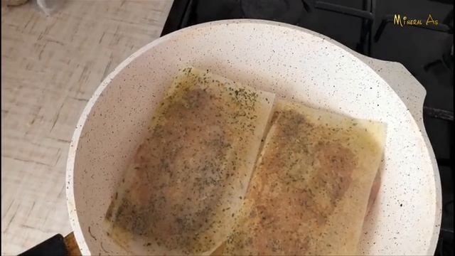 Магги на второе КУРИЦА с чесноком!?Наш способ приготовления.?Maggi for juicy chicken with garlic. смотреть онлайн