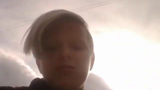 моего друга зовут Егор подписывайтесь на мой и его канал но а мы его поздравляем смотреть онлайн