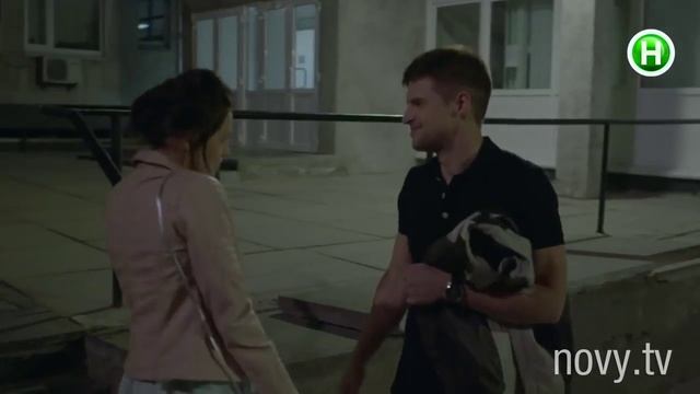 Вона носила квіти у волоссі