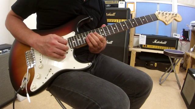 Fender Highway One Stratocaster Upgrade Crunch + GainBoost смотреть онлайн