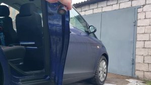 как снять замок задней двери Seat altea