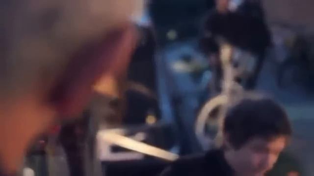 Ночной Париж, поет забавная француженка ZAZ смотреть онлайн