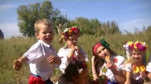 Песня про бабушку.