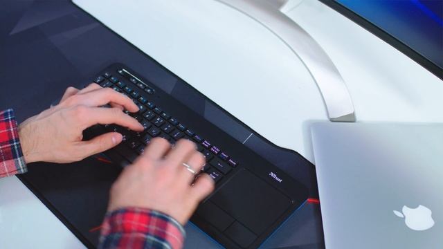 Обзор клавиатуры с тачпадом Trust VEZA смотреть онлайн