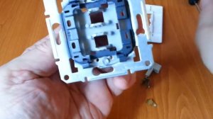 Обзор выключателя освещения Schneider Sedna из Турции.