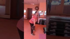 круговая тренировка с гантелями и штангой