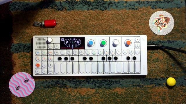 11 minutes of glitch hop / lo-fi / experimental beats on OP-1 смотреть онлайн