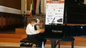 N.Paganini. "Campanella", 6 mani. Н.Паганини. "Кампанелла", 6 рук.