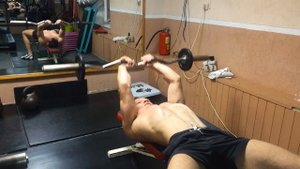 Французский жим лежа техника выполнения