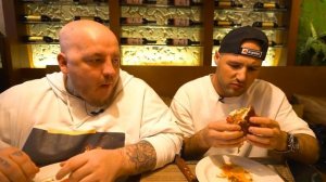 НАШ С ЭМИЛЕМ САМЫЙ ЛЮБИМЫЙ РЕСТОРАН! 24 ЧАСА ЕДИМ МЯСО