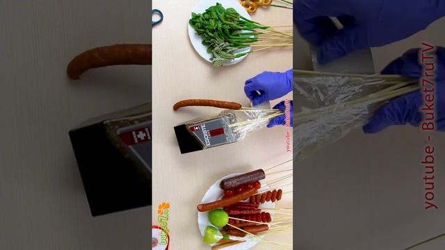 Из колбасы и банки кофе