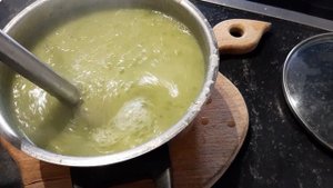 Суп пюре из лука порея и картофеля. Очень нежный и бархатный