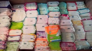 СКОЛЬКО ПРОКЛАДОК ВЗЯТЬ С СОБОЙ В ШКОЛУ? МЕСЯЧНЫЕ В ШКОЛЕ✌️|ЖЕНСКИЕ СЕКРЕТЫ