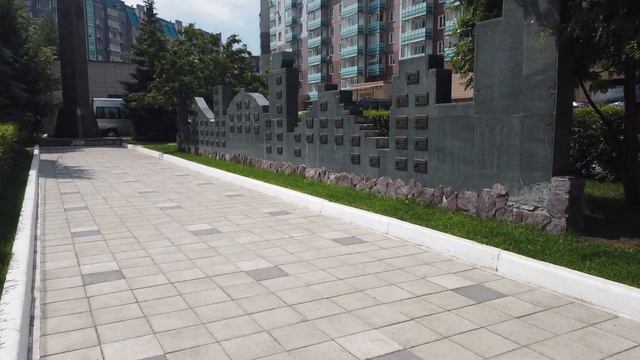 Сквер Cтроителей ( Красноярск левый берег )