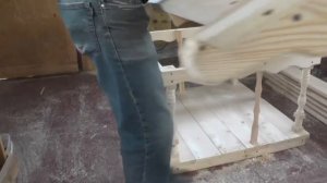 Кормушка для птиц, как самому сделать кормушку для птиц. Оригинальная кормушка для птиц.