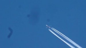 AIRBUS A380 H=10000 m. Filmed with Panasonic Lumix TZ-18